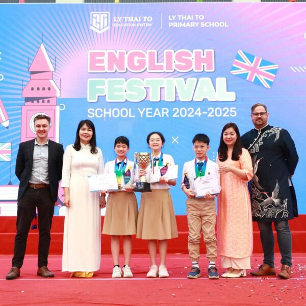 Sắc màu Lễ hội Tiếng Anh ở trường Tiểu học Lý Thái Tổ