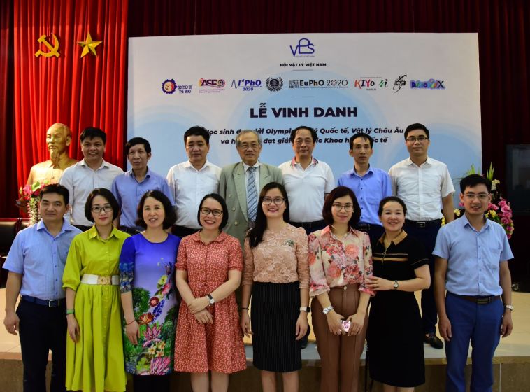 HOẠT ĐỘNG GIÁO DỤC - VINH DANH HỌC SINH ĐẠT GIẢI QUỐC TẾ
